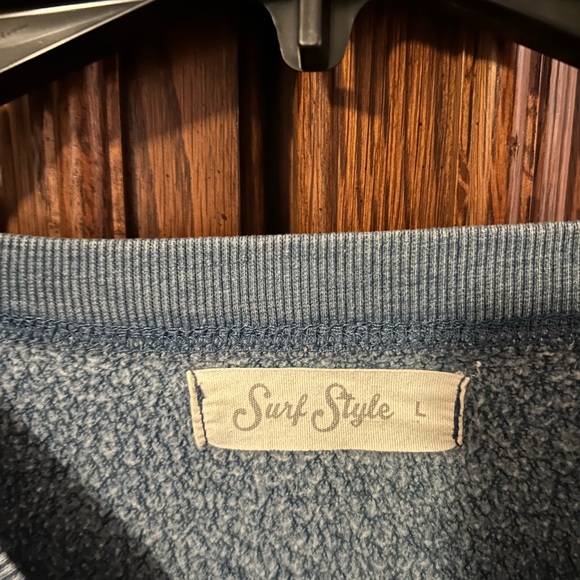 NWOT Surf Style Blue Comfy Sweatshirt with back tail - Picture 4 of 4